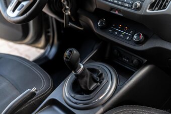 KIA SPORTAGE - 14