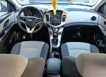 Sprzedam pięknego Chevroleta Cruze 2012 rok 2.0d ładny stan - 14