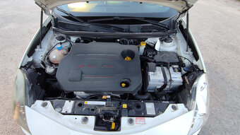 Alfa Romeo Giulietta 2.0JTDM - 14