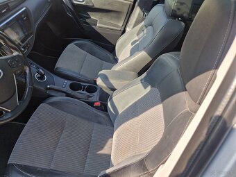 TOYOTA AURIS II 1.8HYBRID 2018R - 14