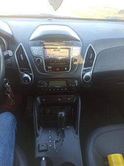 Hyundai ix35 2.0benz-gaz 4x4 - 14