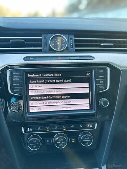 Volkswagen Passat Variant 2.0 BiTDI Highline 4MOTION - 14