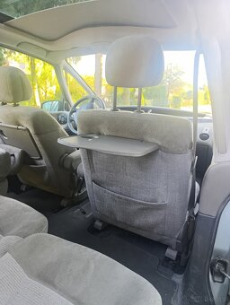 Sprzedam 7osobowe auto - 14