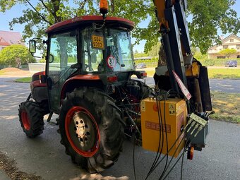 Ciągnik rolniczy - komunalny -sadowniczy  Kubota L5740 rok p - 14