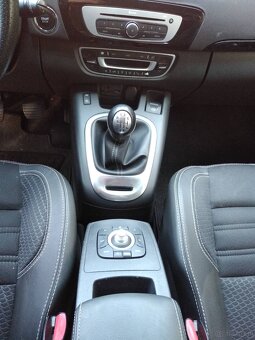 Renault Grand Scenic III Grand BOSE Edition - 14