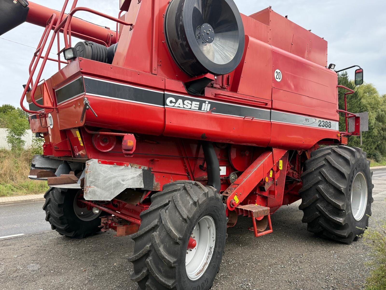 Kombajn zbożowy Case 2388 heder stół do rzepaku rok 2003 spr - 15