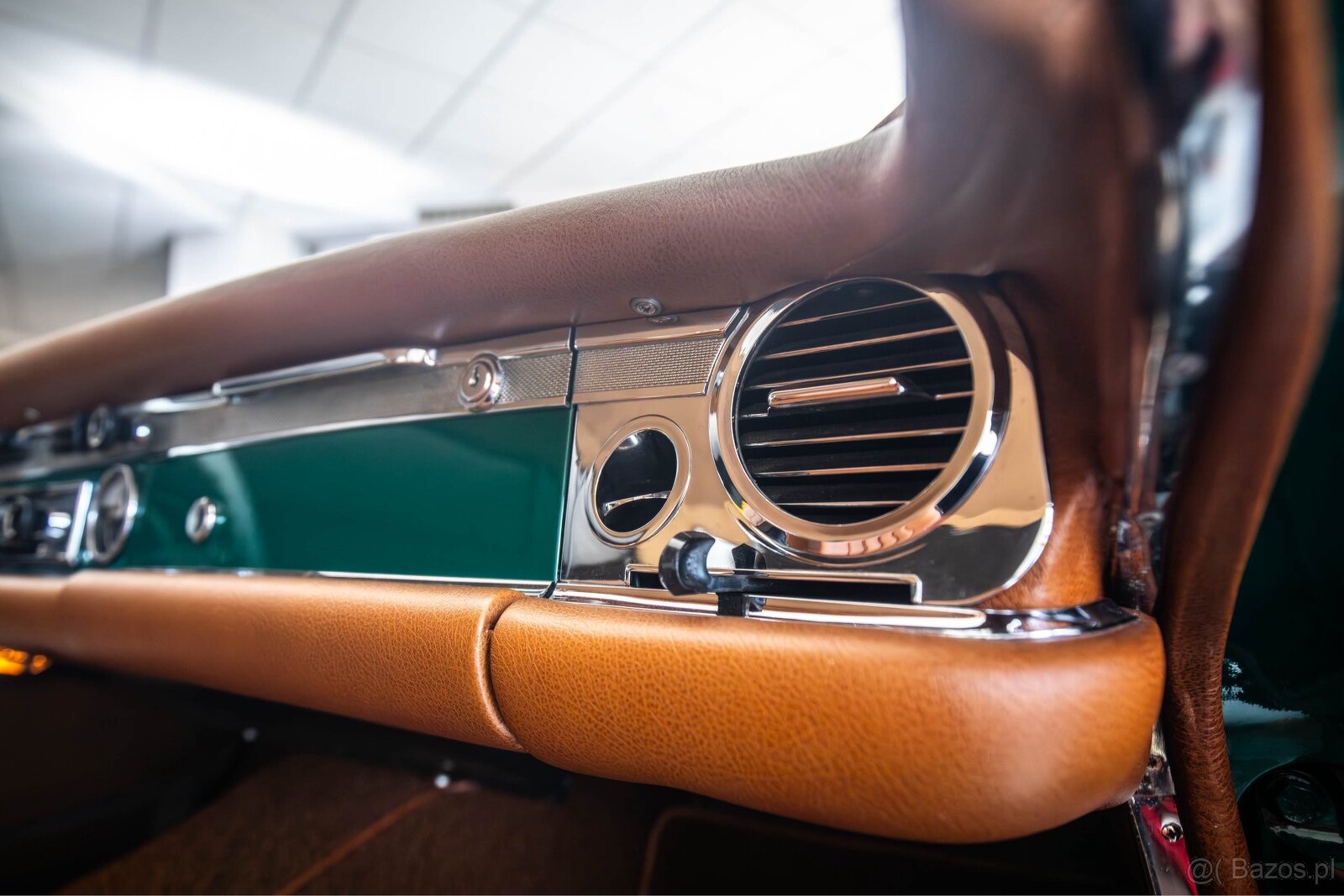 Mercedes Benz 280 SL W113 - 15
