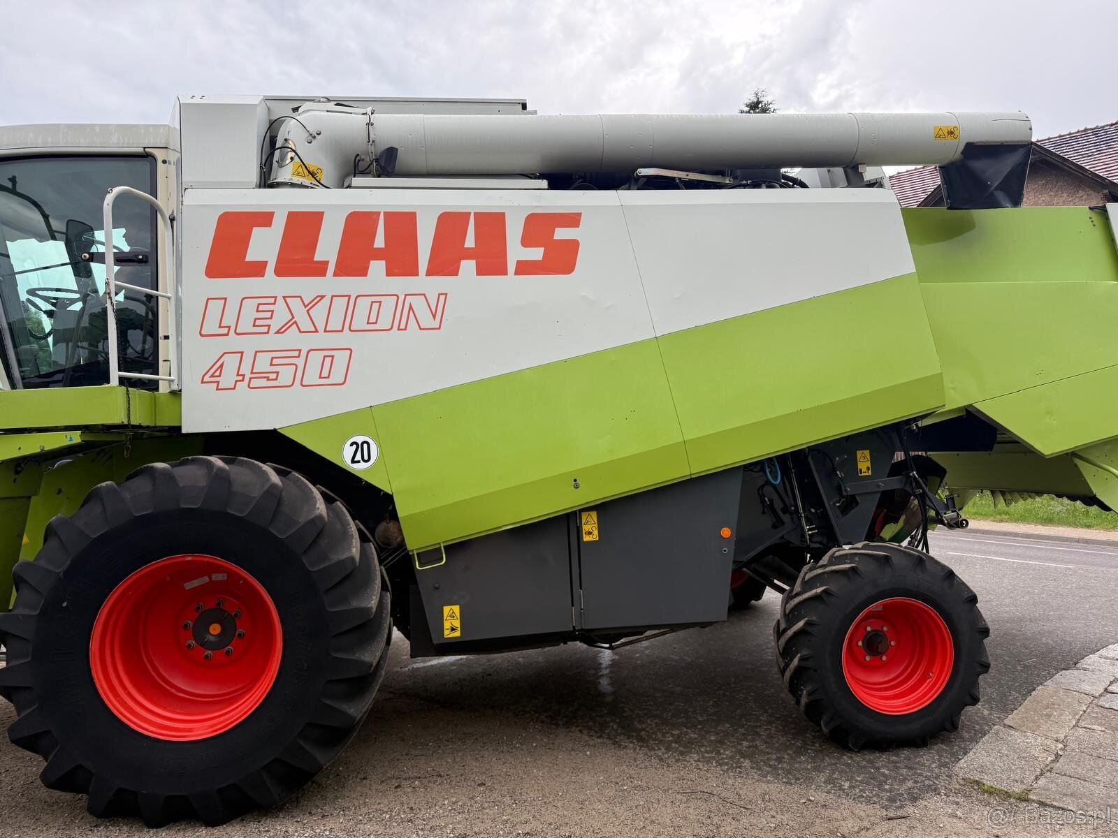 Claas Lexion 450 rok pro 2001 heder V660 lub V750. Silnik Me - 15