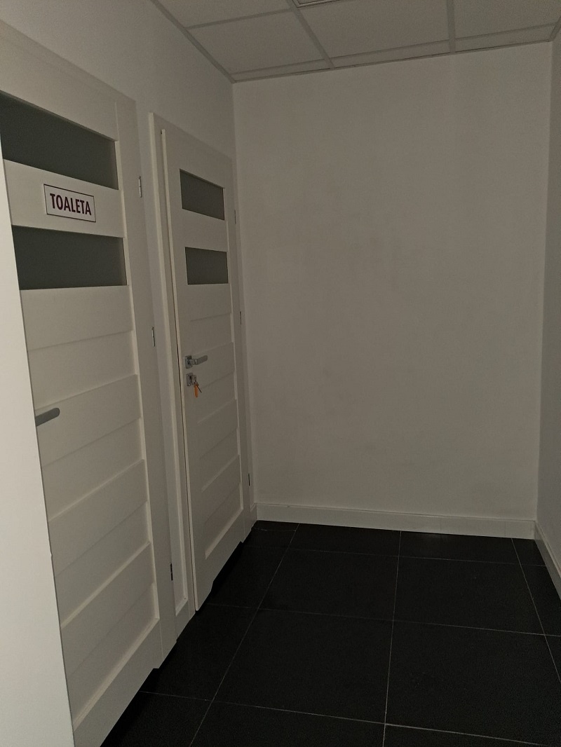 Lokal usługowy 80m² – parter z witryną, ul. Górnośląska - 15