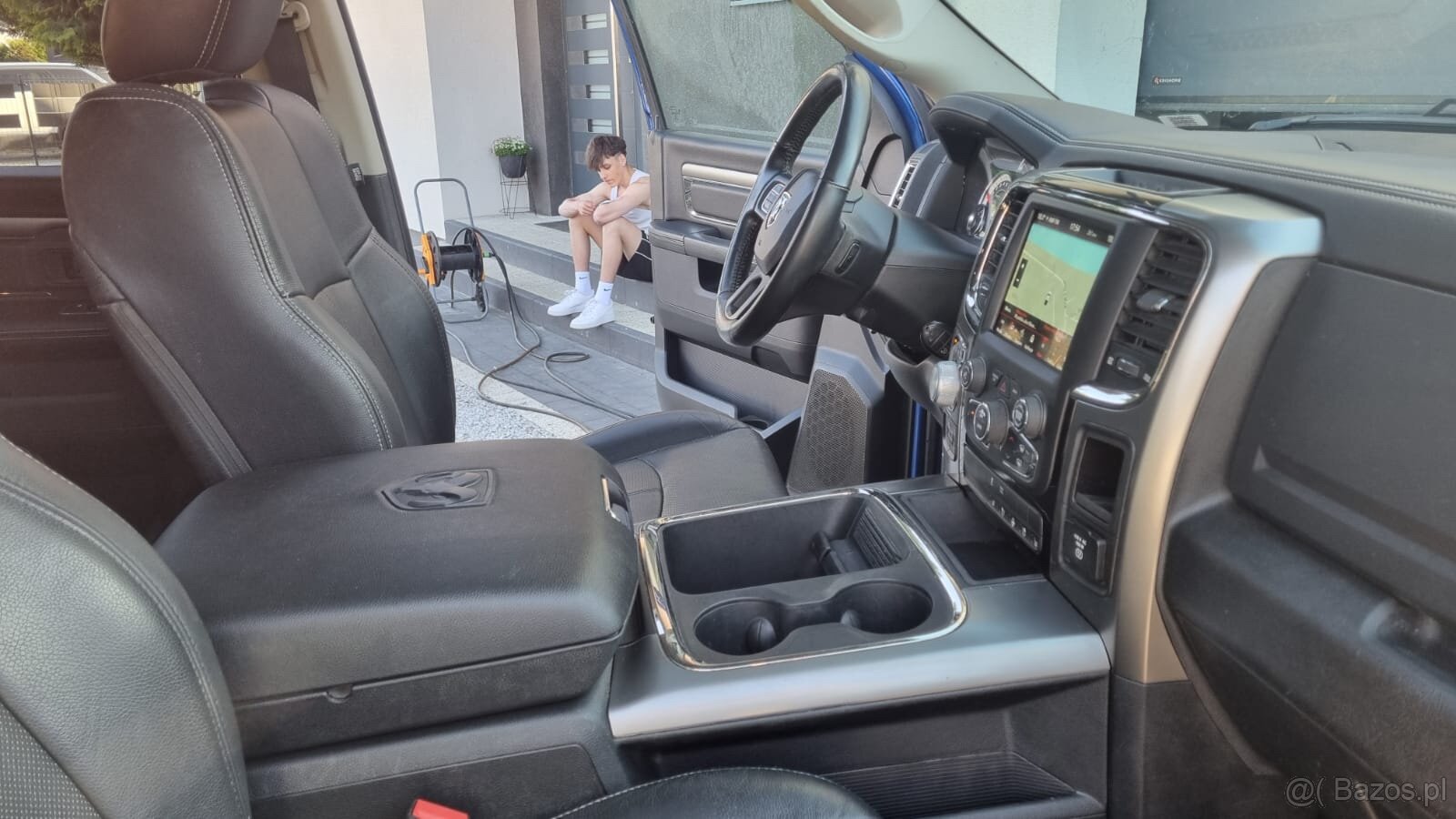 Dodge Ram Sport 5.7 Hemi 4X4 - 15