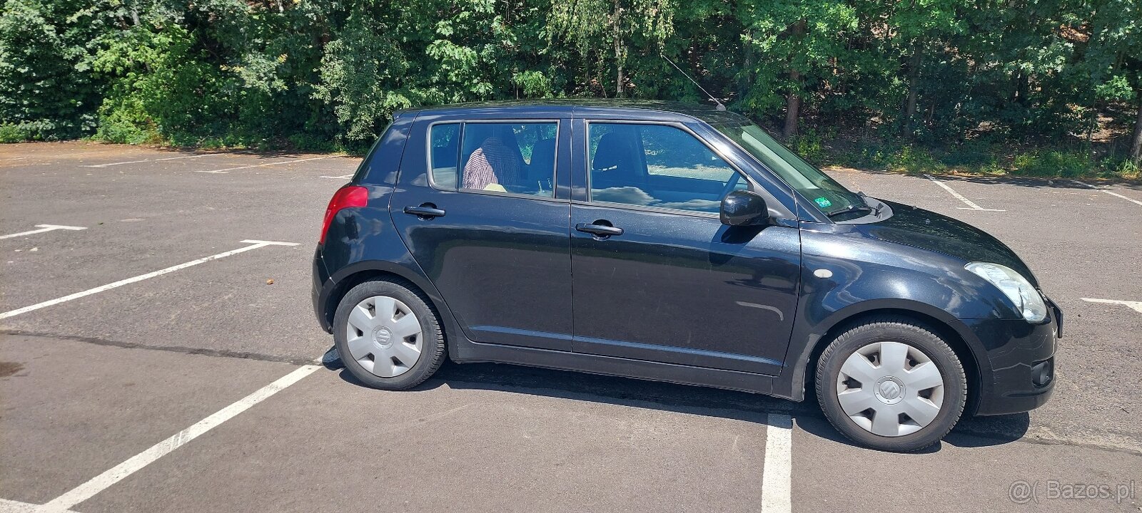 Suzuki Swift 1.3 benzyna rok 2009 - 15