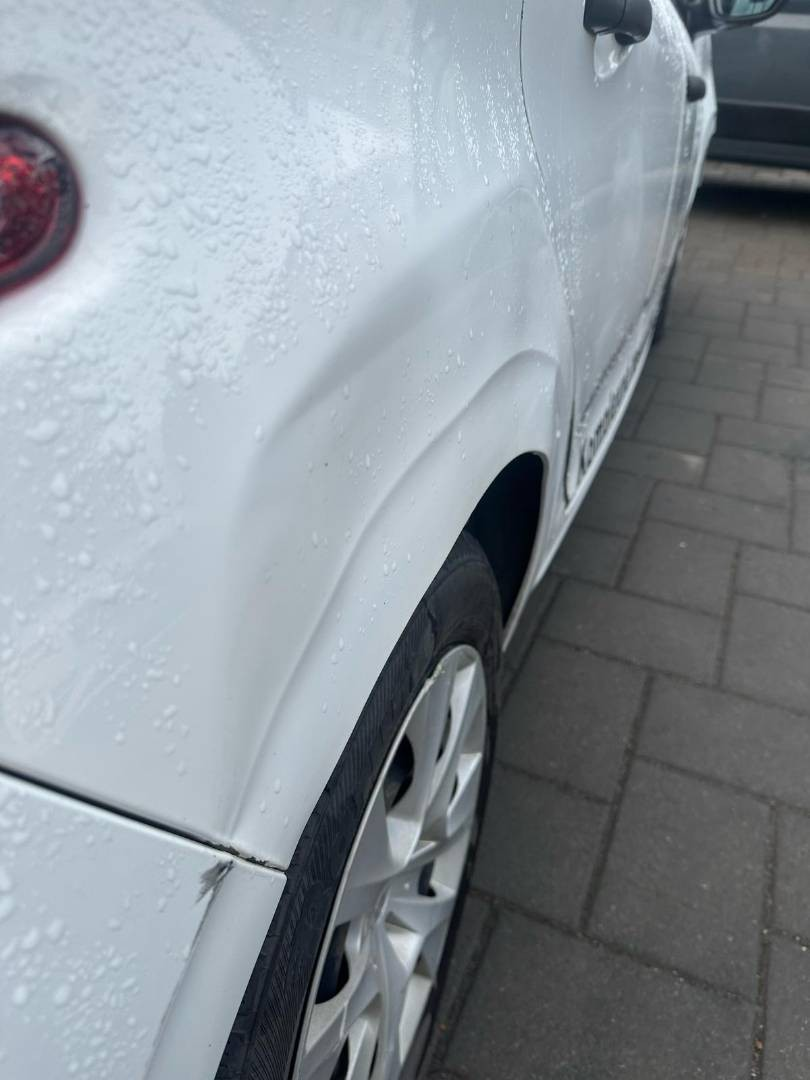 Peugeot 208 1.2 PureTech Access - 15