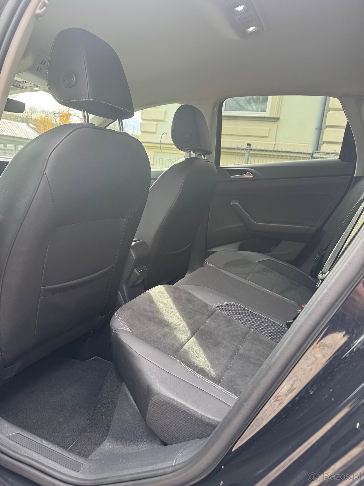 VW Polo DSG Wersja high line pełna opcja model 22 - 15