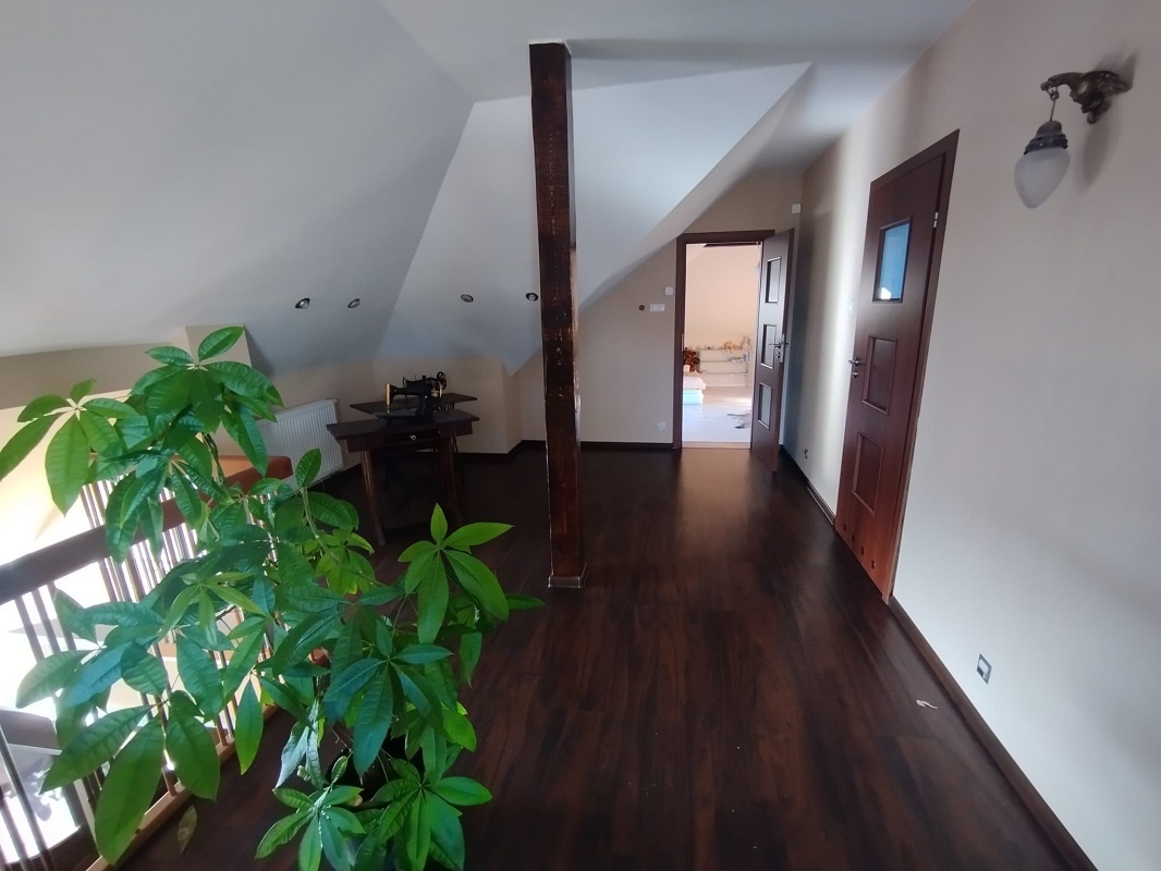 Dom parter z użytkowym poddaszem o powierzchni 187m2,Zduny - 15