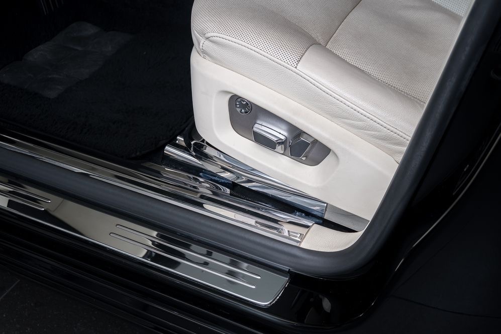 Rolls Royce Ghost maksymalny przebieg wyposażenia 68 000 km - 15