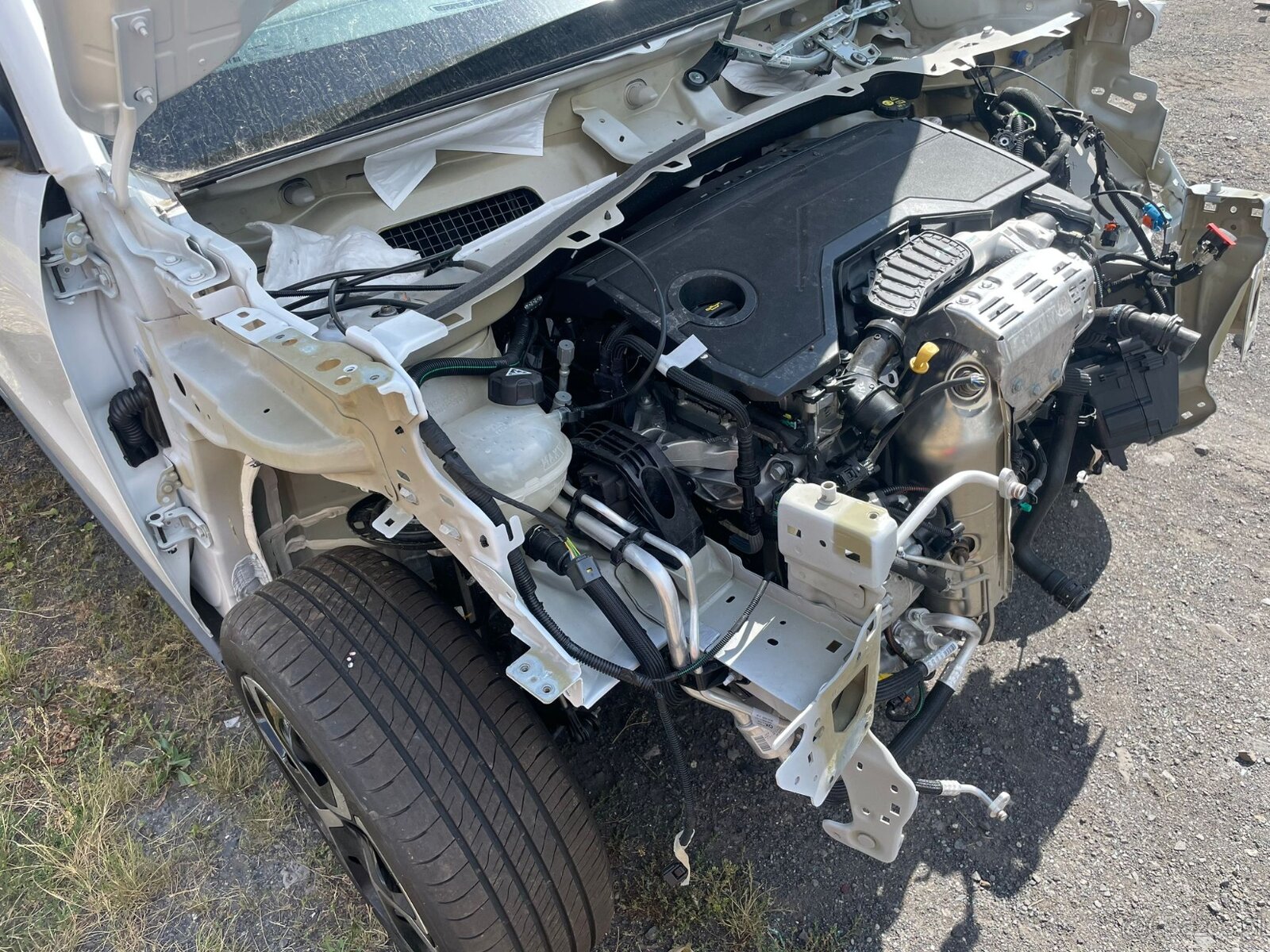 Citroen C3 1.2i 74kw, r.2025, klimatyzacja - 15