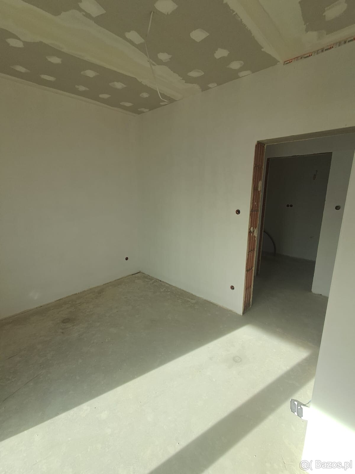 Nowoczesny dom w zabudowie bliźniaczej – 91 m², Chełmce - 15