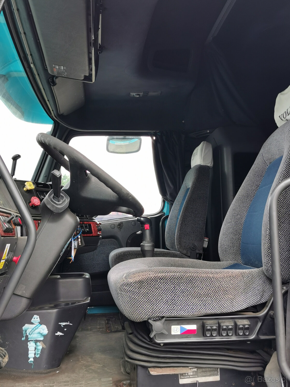 Sprzedam ciągnik siodłowy VOLVO VVN EURO 3 z retarderem - 15