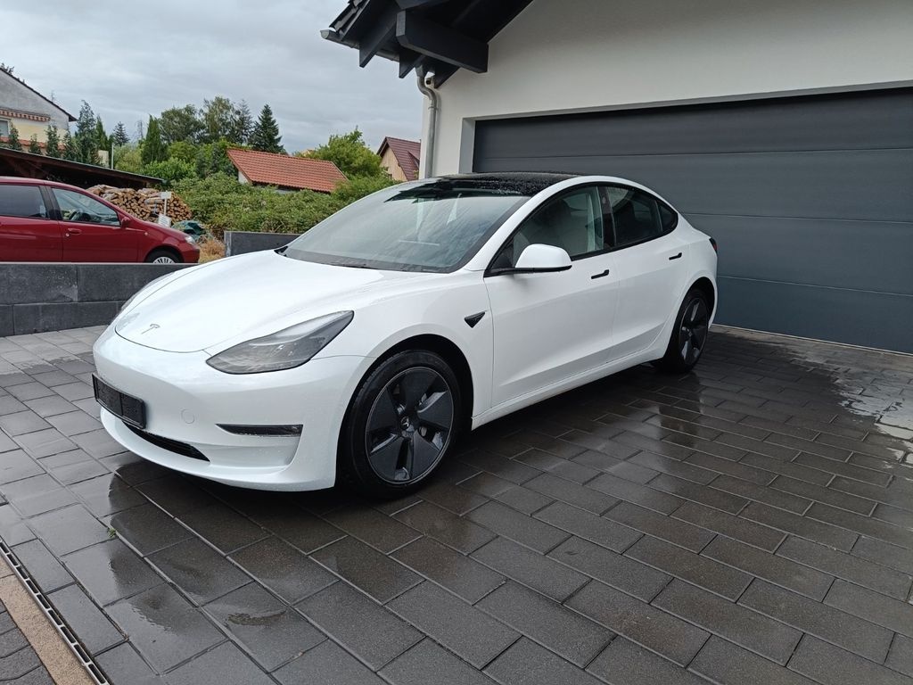 2022 Tesla Model 3 - 15