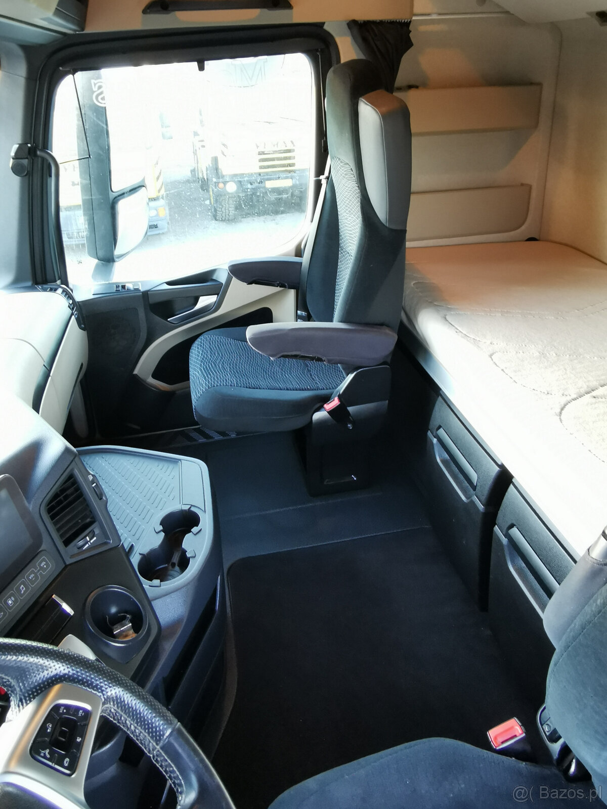 Sprzedam ciągnik siodłowy MERCEDES-BENZ ACTROS 1848 EURO 6 - 15