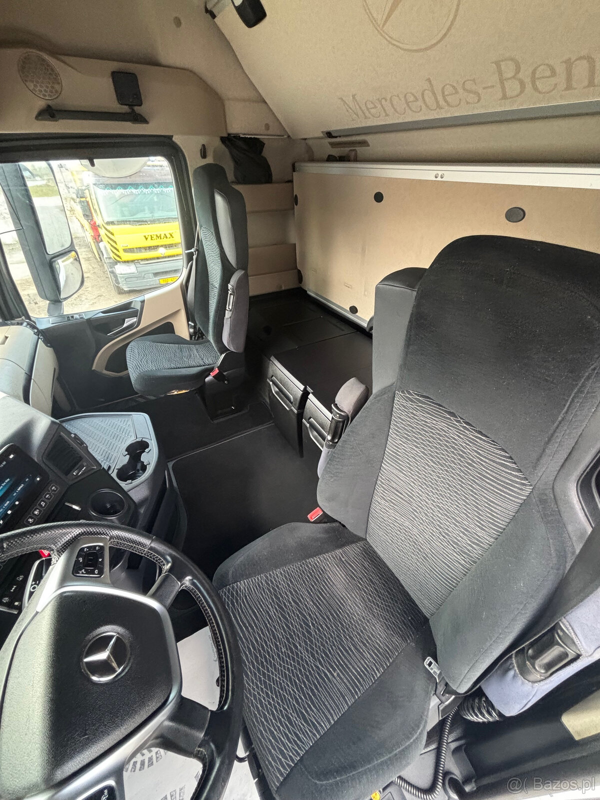 Sprzedam ciągnik siodłowy MERCEDES-BENZ ACTROS 1848 E6 - 15