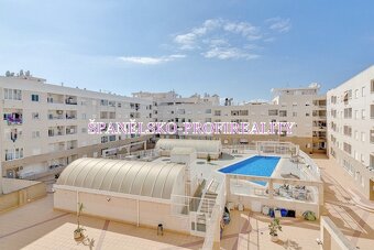 Hiszpania-Torrevieja 3 sypialnie - 15