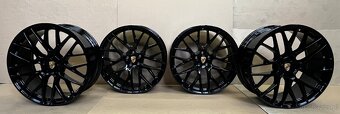Porsche Macan RS Spyder 95B 9,5x21 ET27 10Jx21 ET19 - 15
