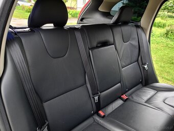 Sprzedam Volvo XC60 - 15