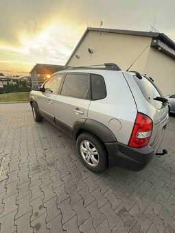 Hyundai Tuson 2.0 CRDI - 15