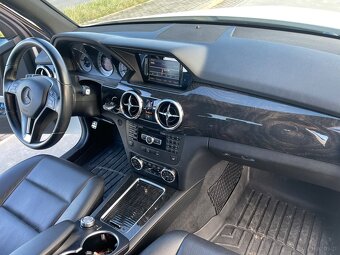 Sprzedam Mercedes-Benz GLK 350 Benzyna - 15