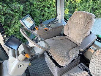 Ciągnik rolniczy John Deere 8370R skrzynia biegów E23 rok pr - 15