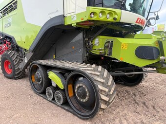 Kombajn zbożowy Claas Lexion 760TT heder V1050 rok prod.2014 - 15