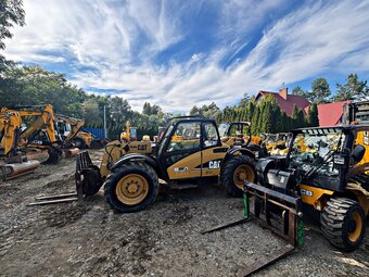 CATERPILLAR TH330B ŁADOWARKA TELESKOPOWA 2004r. | JCB 531-70 - 15