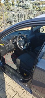 Kia cee'd SW kombi 1.4 B+LPG - 15