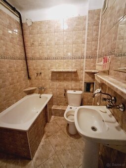 Mieszkanie o pow. 60m2, II piętro, do remontu, ul. Ludowa - 15