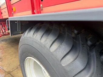 Przyczepa samozbierająca Pottinger Profiline Jumbo 8000 rok - 15