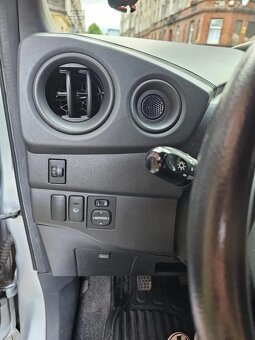 Daihatsu Materia - 15