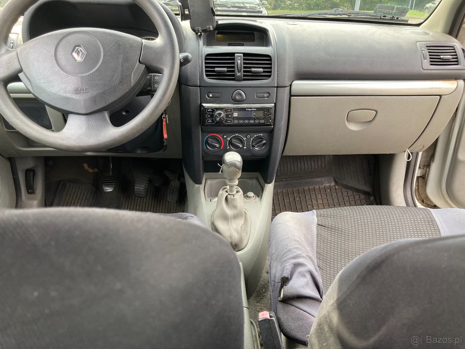 Renault Clio 1.4 Benzyna - 16