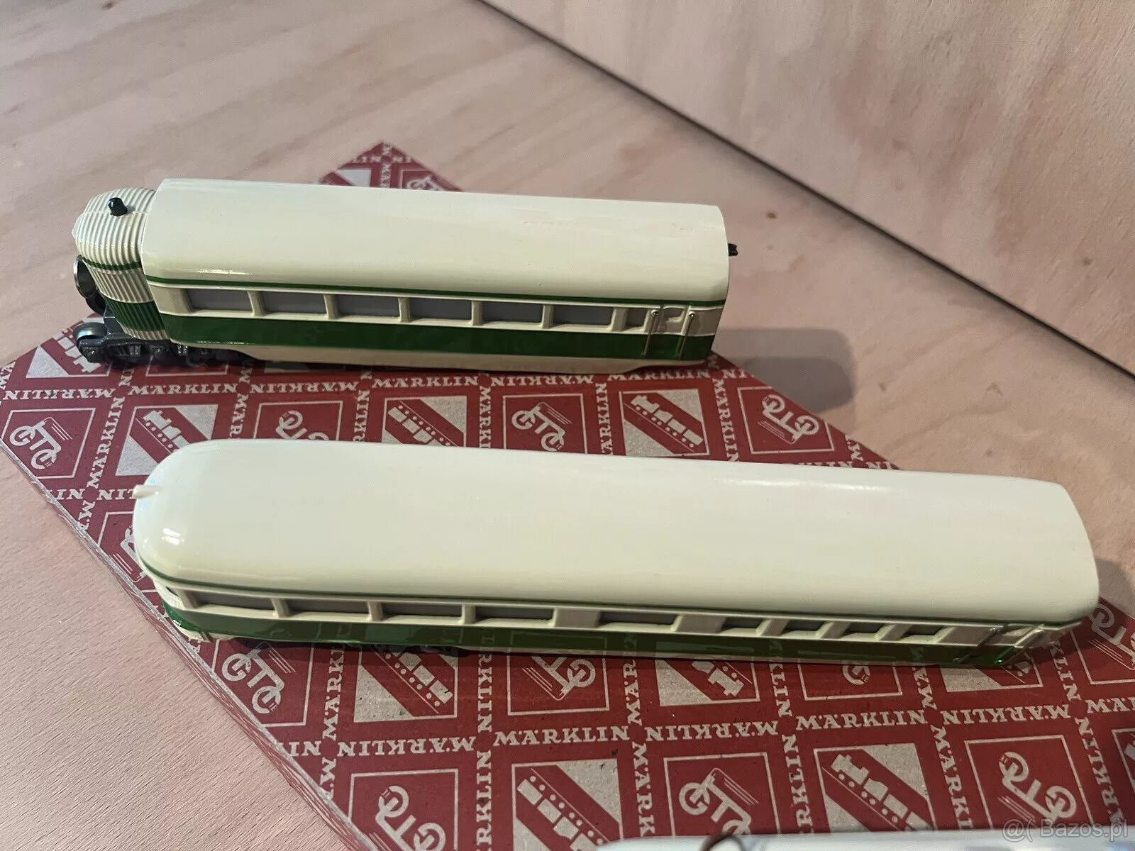 Wagon silnikowy Märklin ST 800, zielono-beżowy Żebra dachow - 16