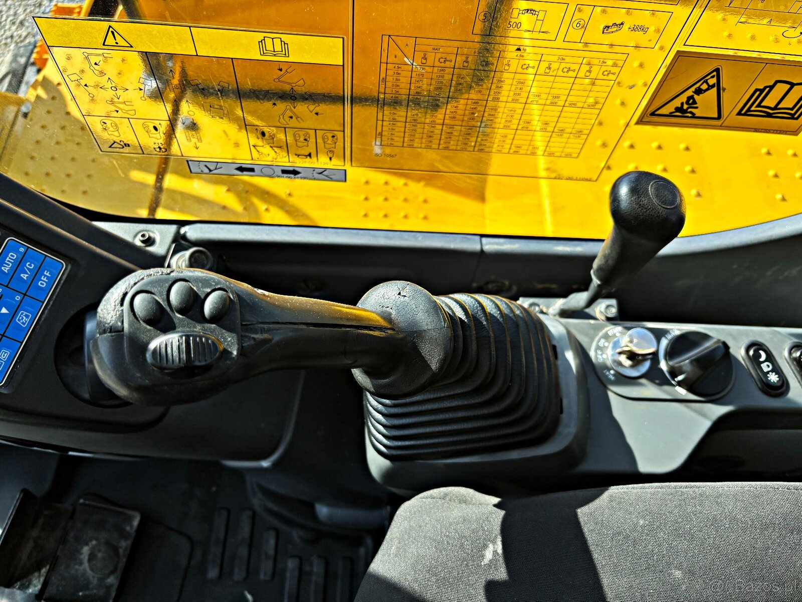 KOMATSU PC 118 MR-8 KOPARKA GĄSIENICOWA 2012R. | Komatsu PC1 - 16