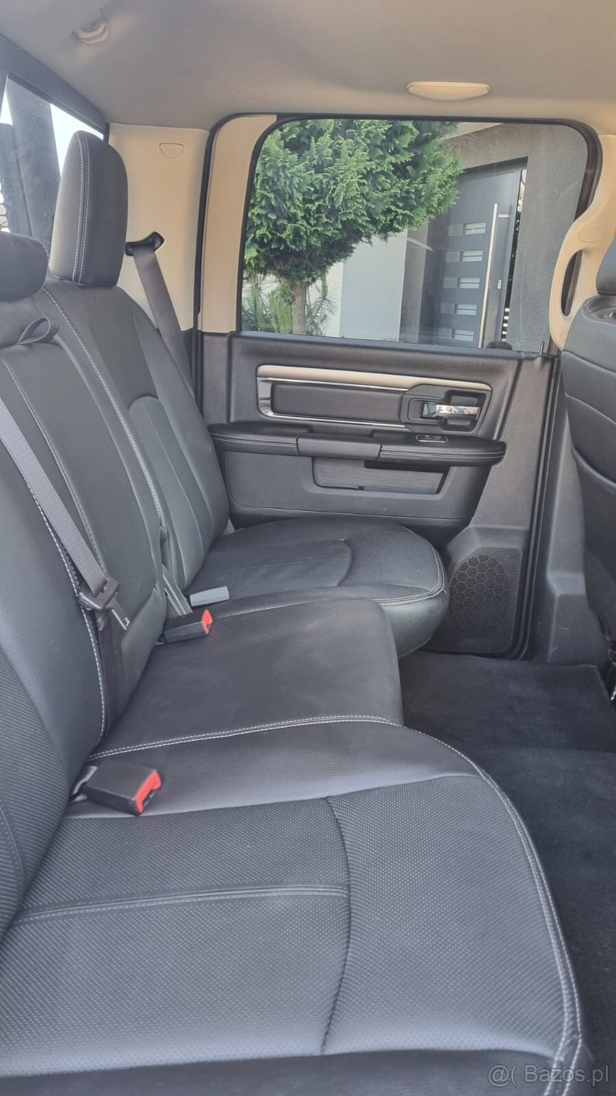 Dodge Ram Sport 5.7 Hemi 4X4 - 16