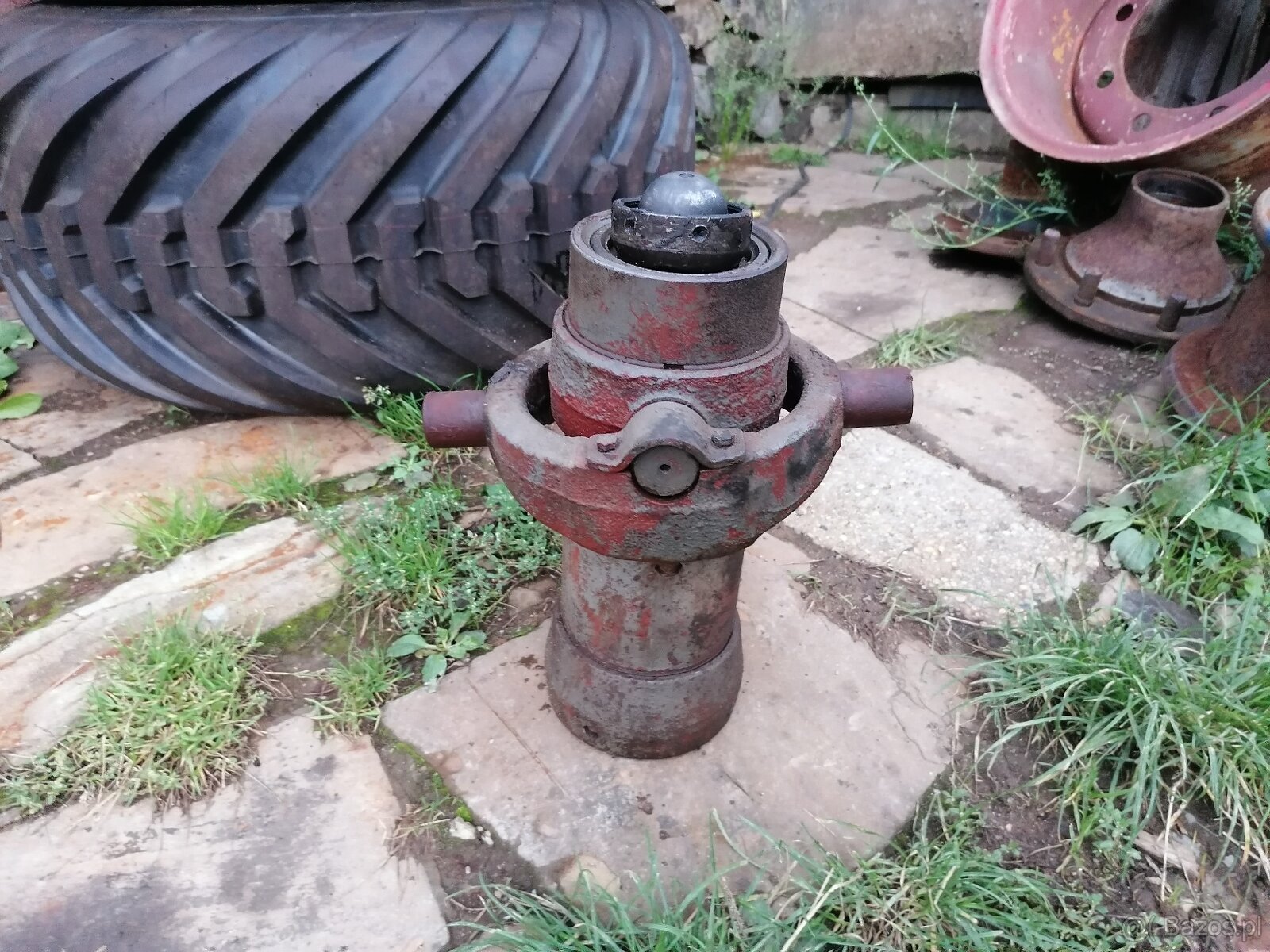 Sprzedaję przyczepę BSS 9t i 8t oraz wiele części zamiennych - 16