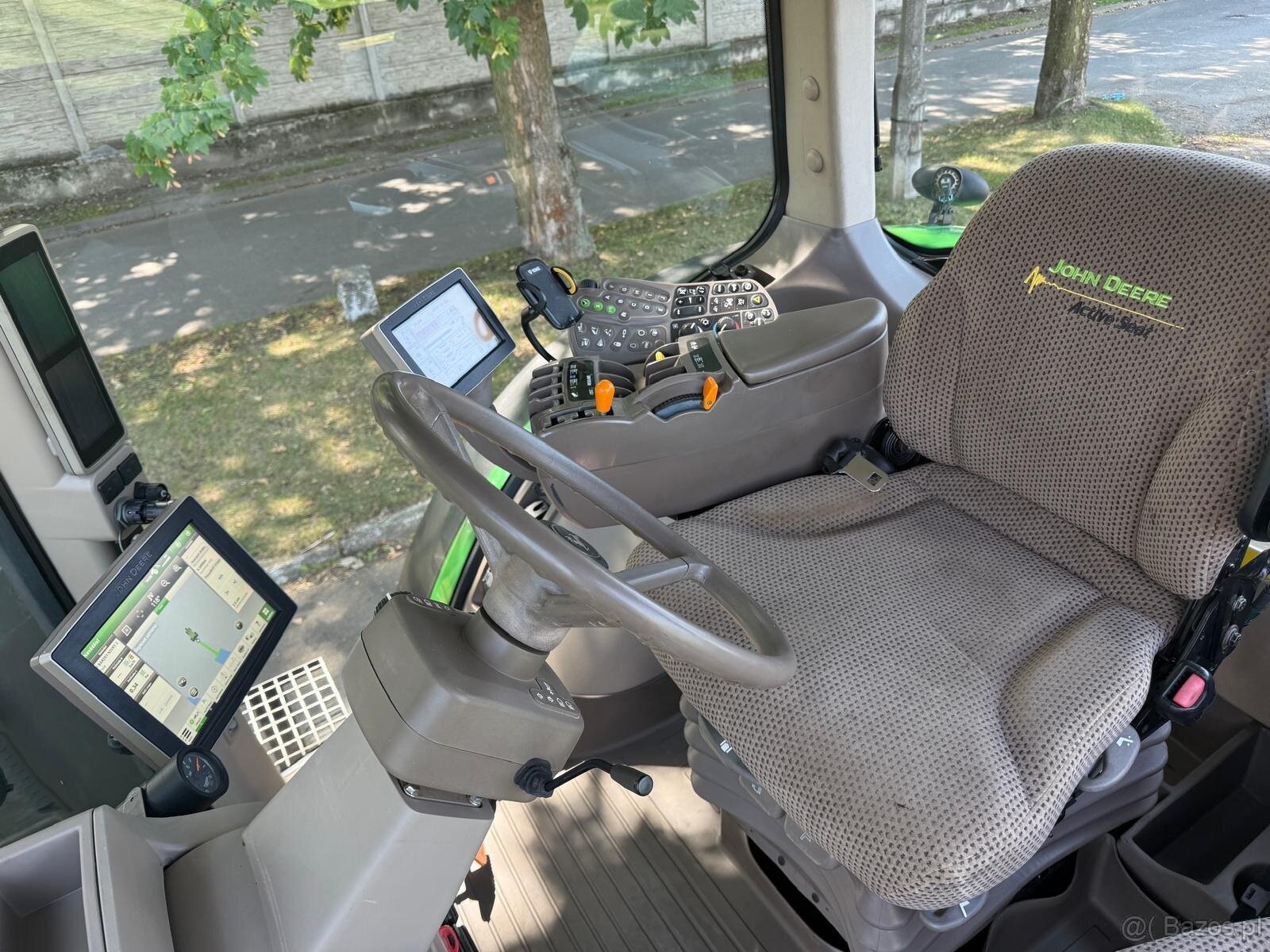 Ciągnik Rolniczy John Deere 8335R PowerShift GPS rok pro 201 - 16