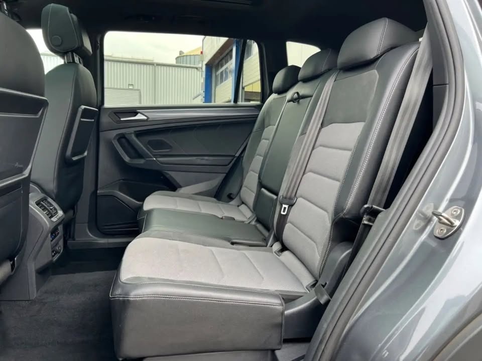 2019 Volkswagen Tiguan Allspace 2.0TDI 4Motion R-LINE - 16