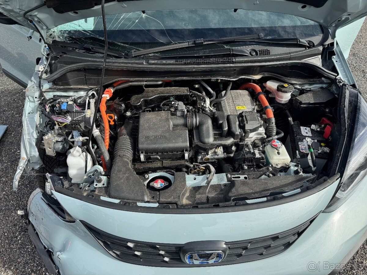 POJÍZDNÉ - Honda Jazz e:HEV 1.5 i-MMD Hybrid Crosstar (GR) - 16