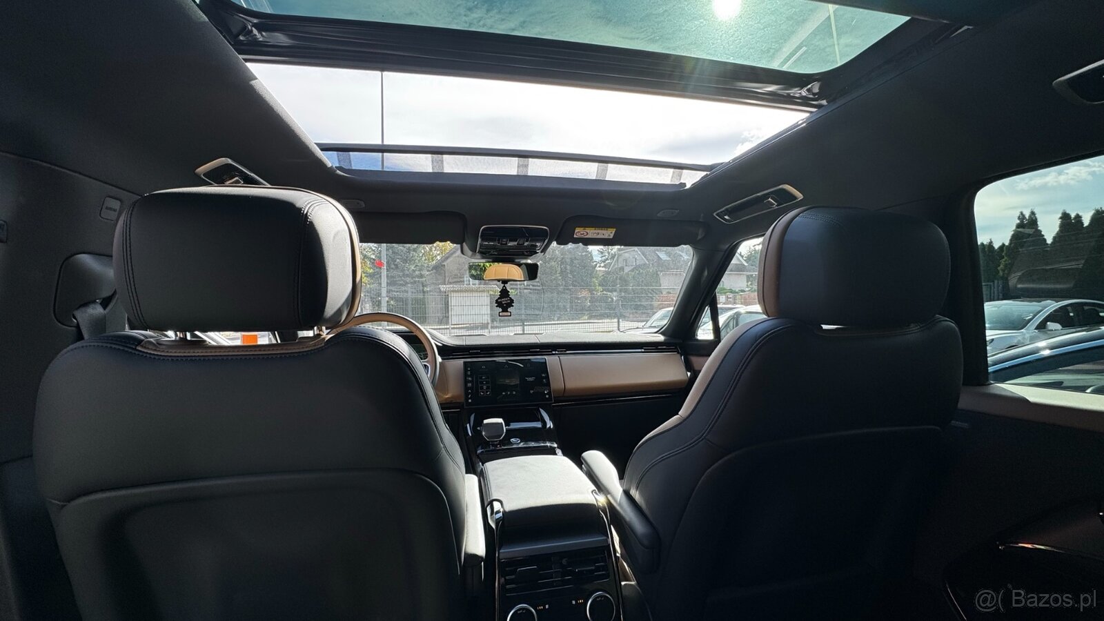 Range Rover Sport P460e HSE 2025, 8 000 km - 16