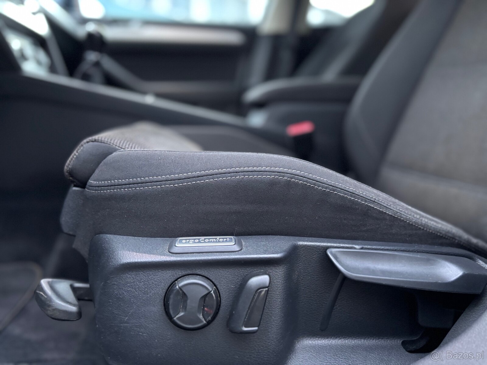 Volkswagen Passat 2.0 TDI 110 kW Highline - 16