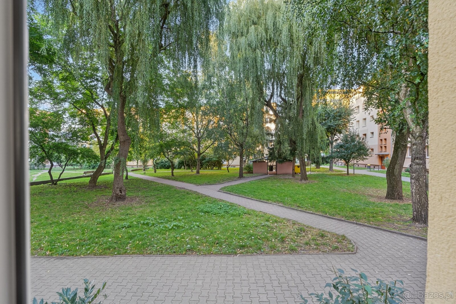 BEZPOŚREDNIO. Przytulne mieszkanie na parterze w centrum S - 16