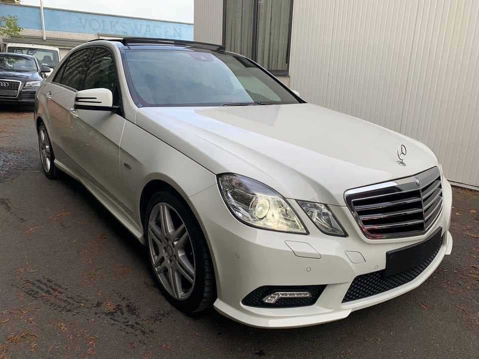 2011 Mercedes-Benz E 220 Avantgarde AMG Package - 16