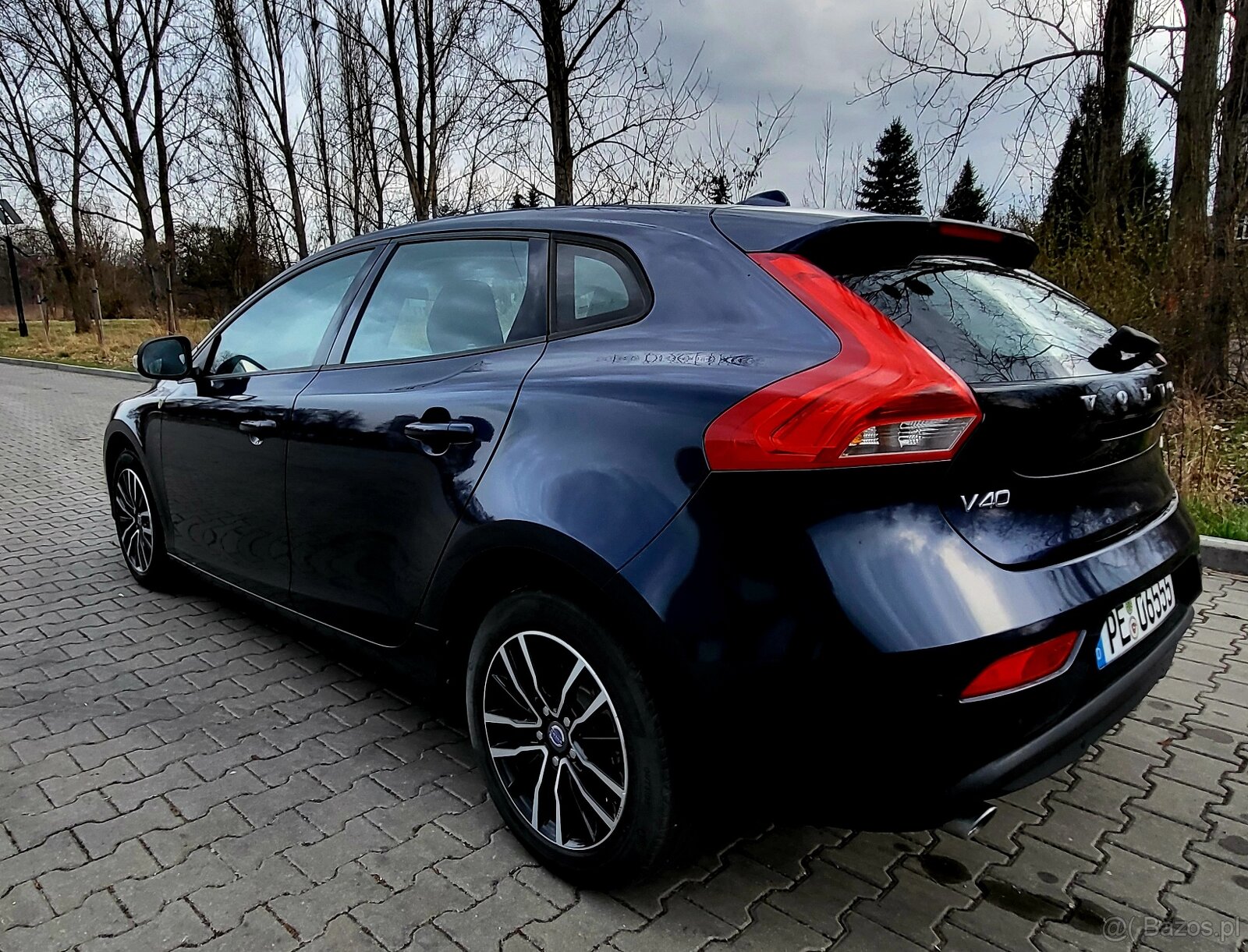 Volvo V40 2.0 Diesel 190 KM 2014rok - 16